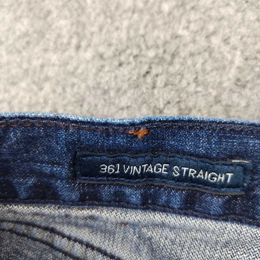 Lucky Brand Jeans Mens 38x30 361 Vintage Straight Blue Denim Stretch EUC